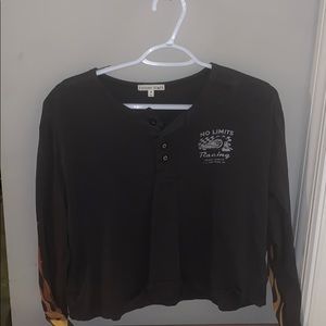 Long sleeve crop top